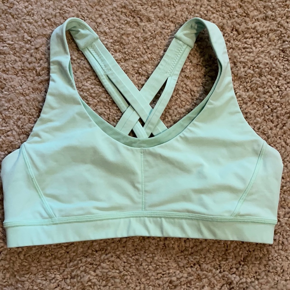 Mint Green Lululemon Seawheeze Stash N' Run Bra Size 8